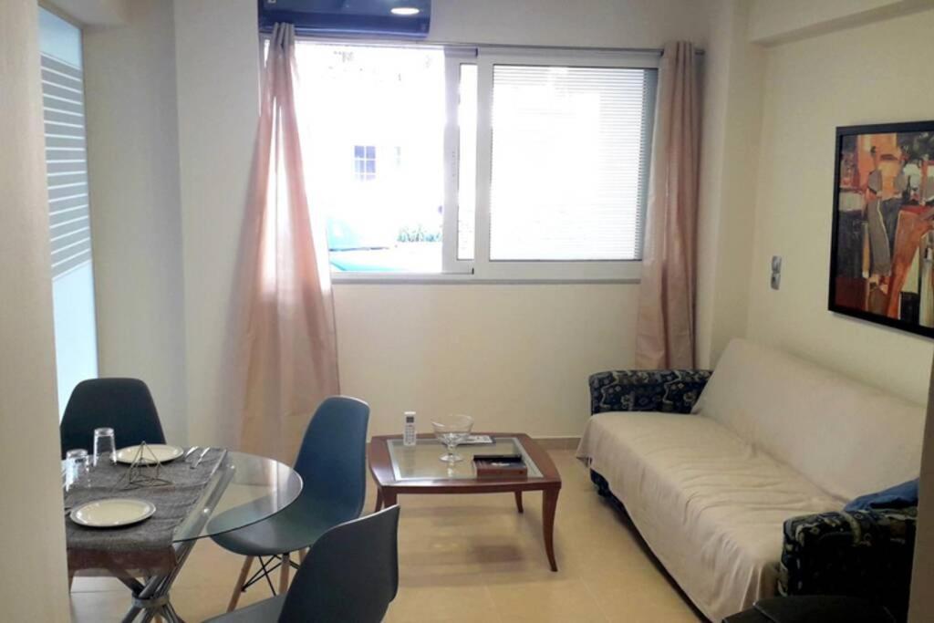 Stylish River Flat, Near The Center And The Beach Apartment Kalamata Ngoại thất bức ảnh